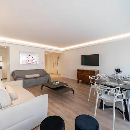 Holiday home Very 2 Bedroom In The Center Of Completely Renovated *