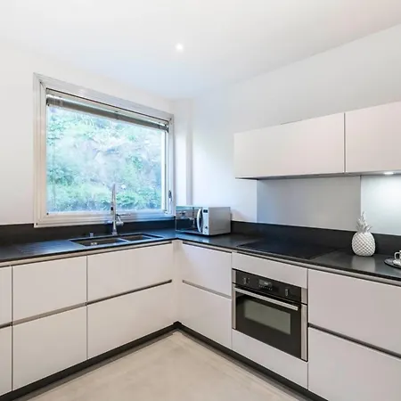 Holiday home Very 2 Bedroom In The Center Of Completely Renovated